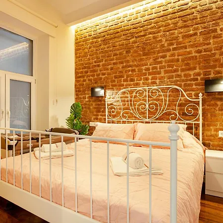 Stylish Flat Near Istiklal Street アパート